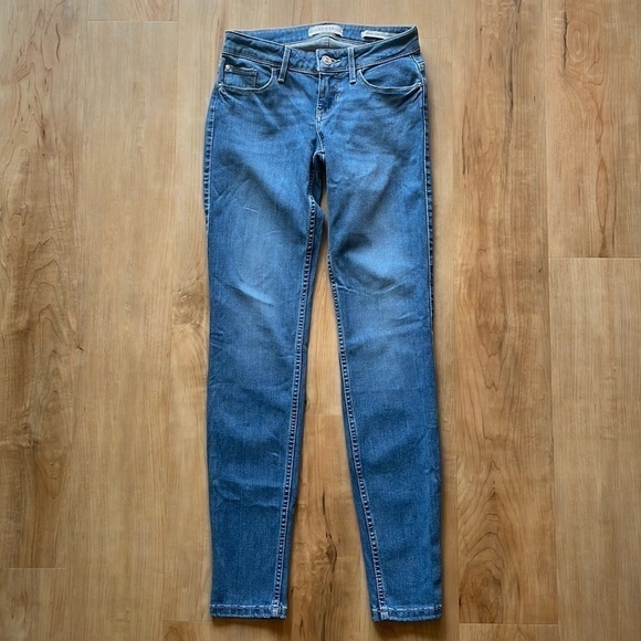 Guess Power Stretch Skinny Jeans - Picture 5 of 8